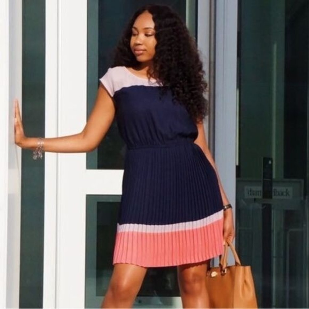 American Eagle pink purple colorblock pleated cap sleeve dress S - Picture 10 of 10